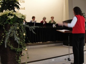 The members of the church loved the "Weihnachtsglöcken" (Christmas bells)